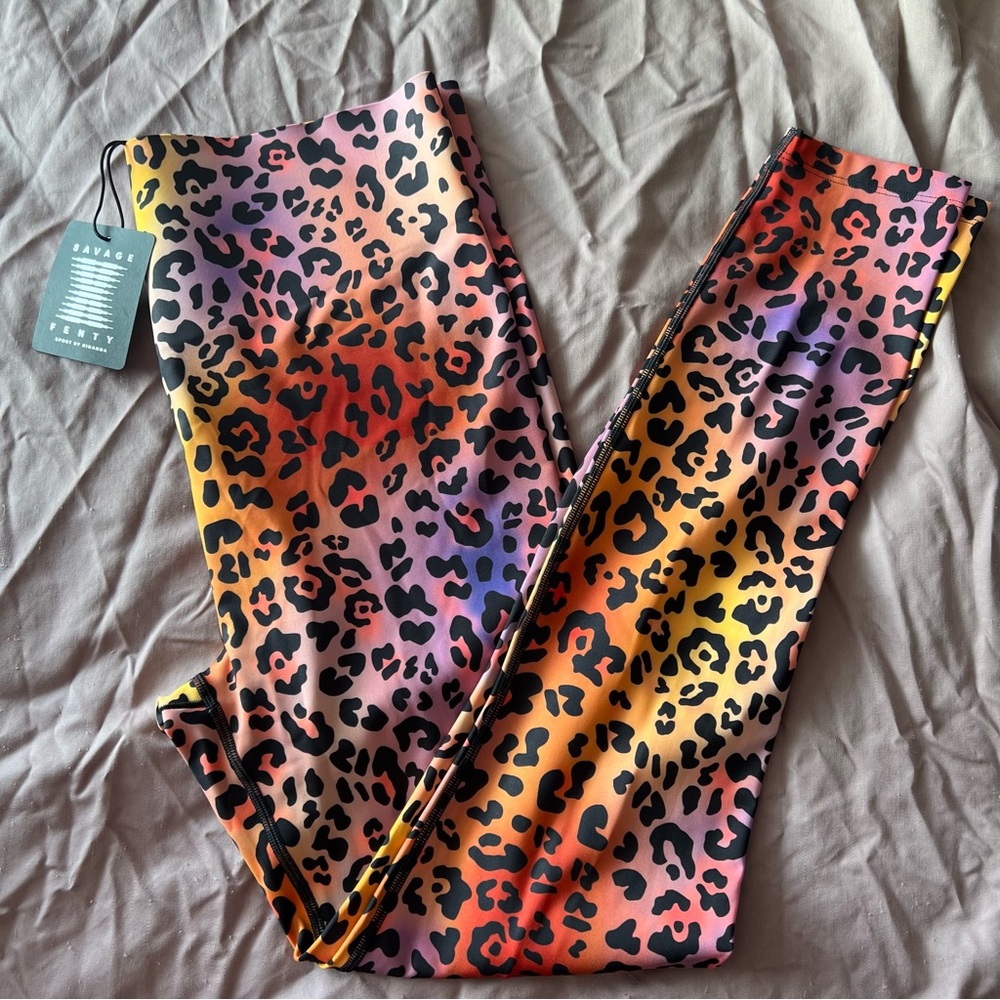 BNWT Savage X Fenty Legging — XL - Picture 3 of 3